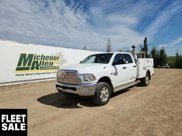 2015  Ram  2500  SLT  S/A  Service Truck