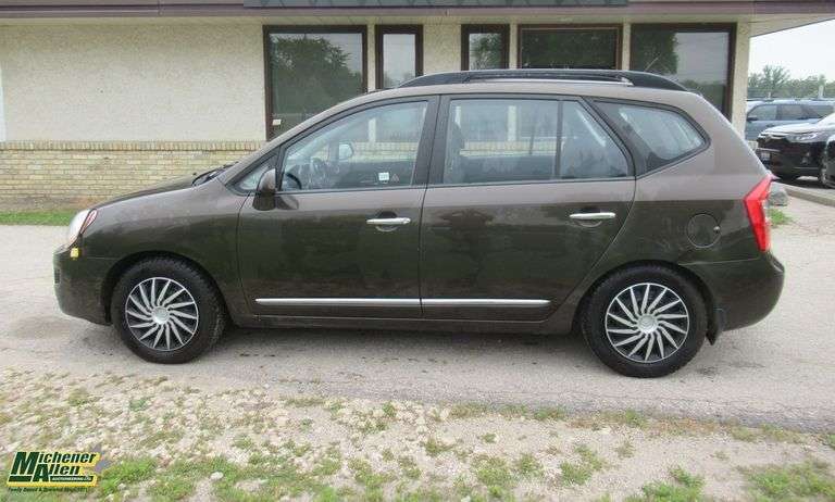 09 Rondo 2009 Kia Rondo EX Premium 4dr Wagon - Michener Allen Auctioneering Ltd