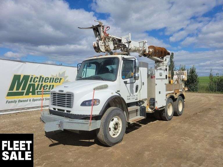 2011  Freightliner  M2 106  T/A  Digger Derrick Truck