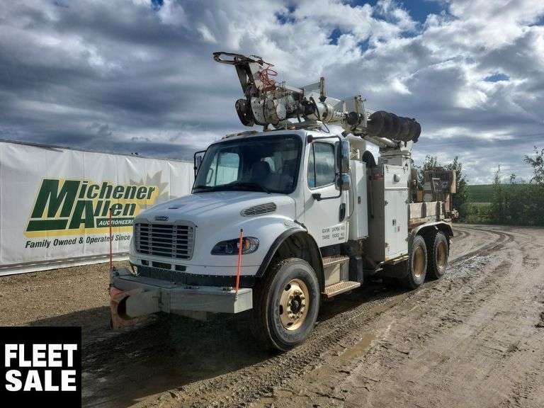 2012  Freightliner  M2 106  T/A  Digger Derrick Truck