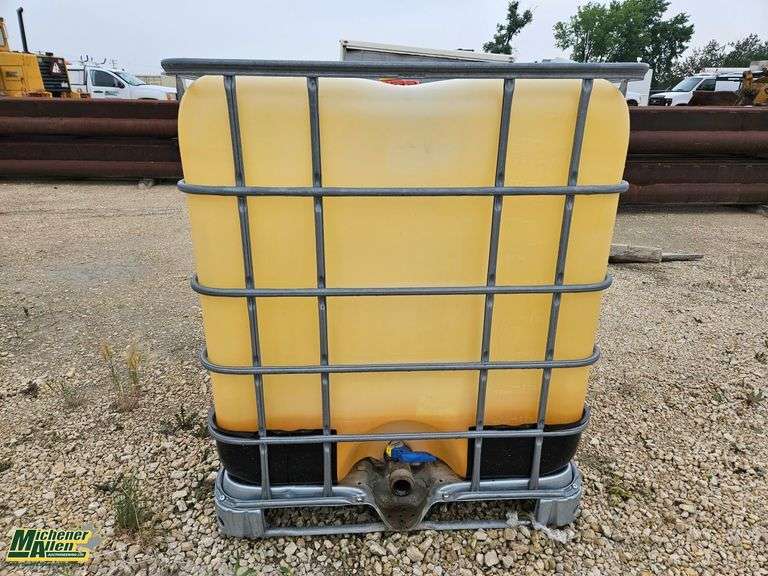 1000 Litre Tote Tank With Steel Pallet