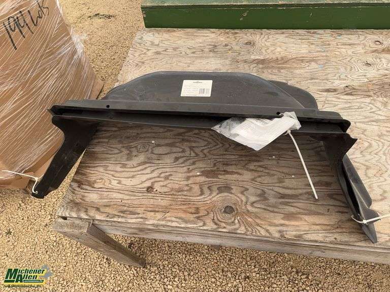 Unused Pair of Fender Liners for 2014+ GMC Sierra