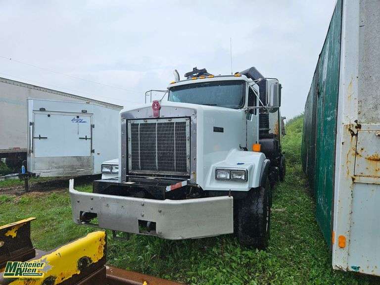 Non-Operable  2012  Kenworth  T800  T/A  Hydro Vac Truck