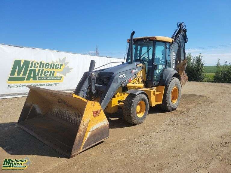 2011  JOHN DEERE  710J  Loader Backhoe