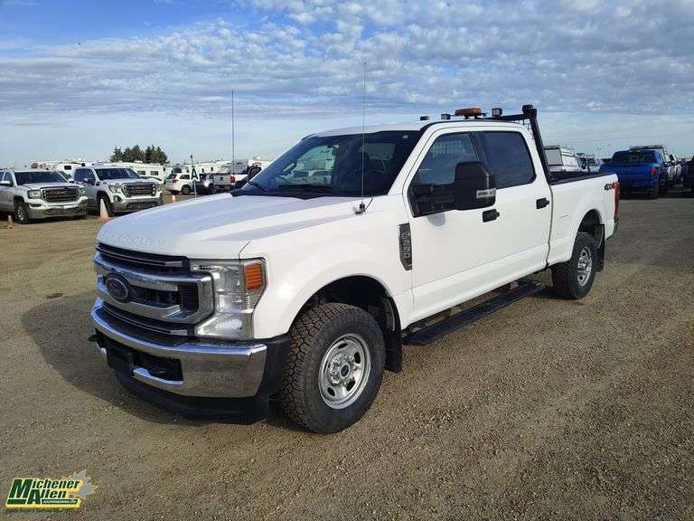 2020  Ford  F-250 SD  4x4 XLT Crew Cab 6.8 ft. SB