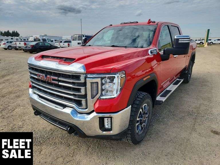 2022  GMC  Sierra 2500HD  4x4 SLT 4dr Crew Cab SB