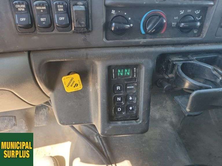 2008  Ford  F-750 Super Duty  S/A  Sander Dump Truck