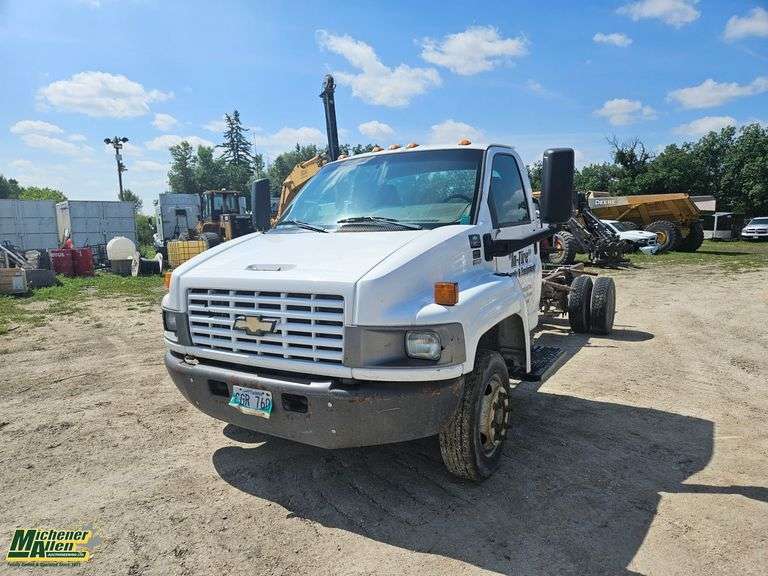 Non-Operable  2005  Chevrolet  Kodiak C4500  S/A  Cab & Chassis