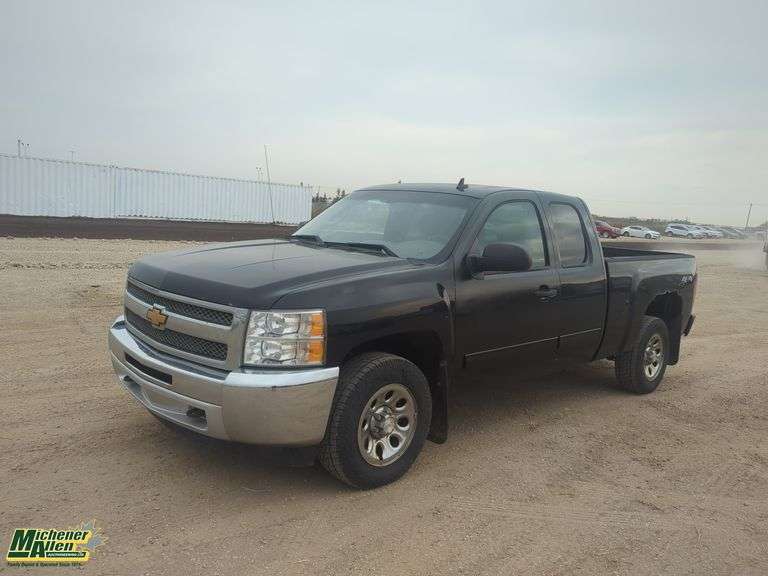 2013  Chevrolet  Silverado 1500  LS 4X4