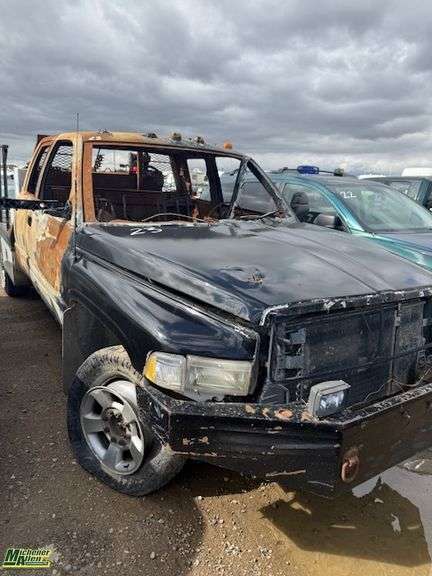 1996  Dodge  Ram 2500  2dr ST 4WD Extended Cab SB