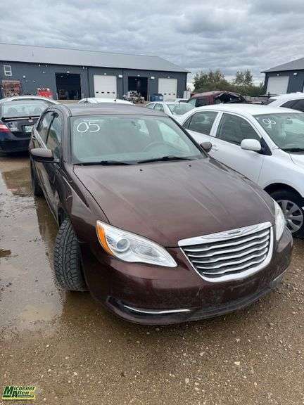 2013  Chrysler  200