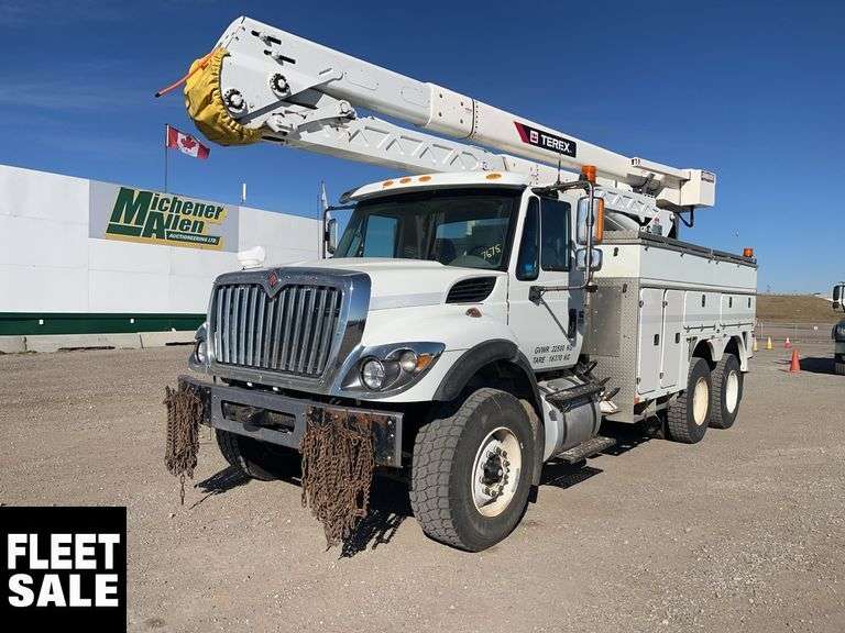 2017 International WorkStar 7400 T/A Bucket Truck - Michener Allen ...