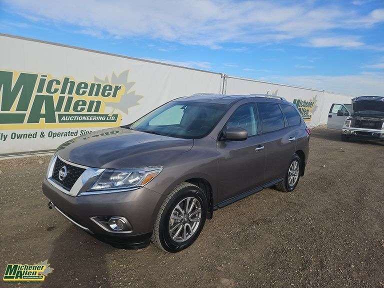 2014 Nissan Pathfinder 4x4 SV 4dr SUV - Michener Allen Auctioneering Ltd