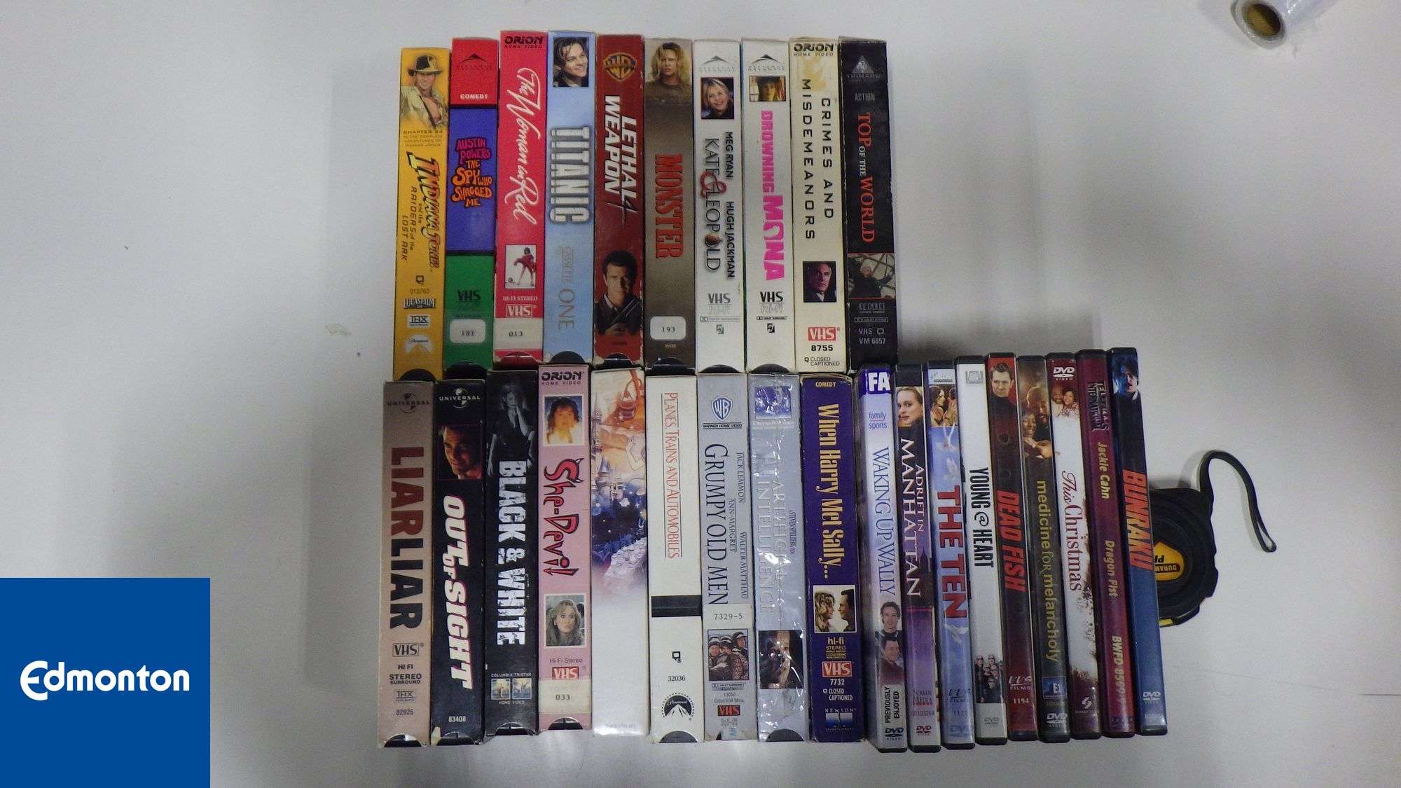 Lot of assorted movies (19 VHS movies, 9 DVD movies)***NOT TESTED