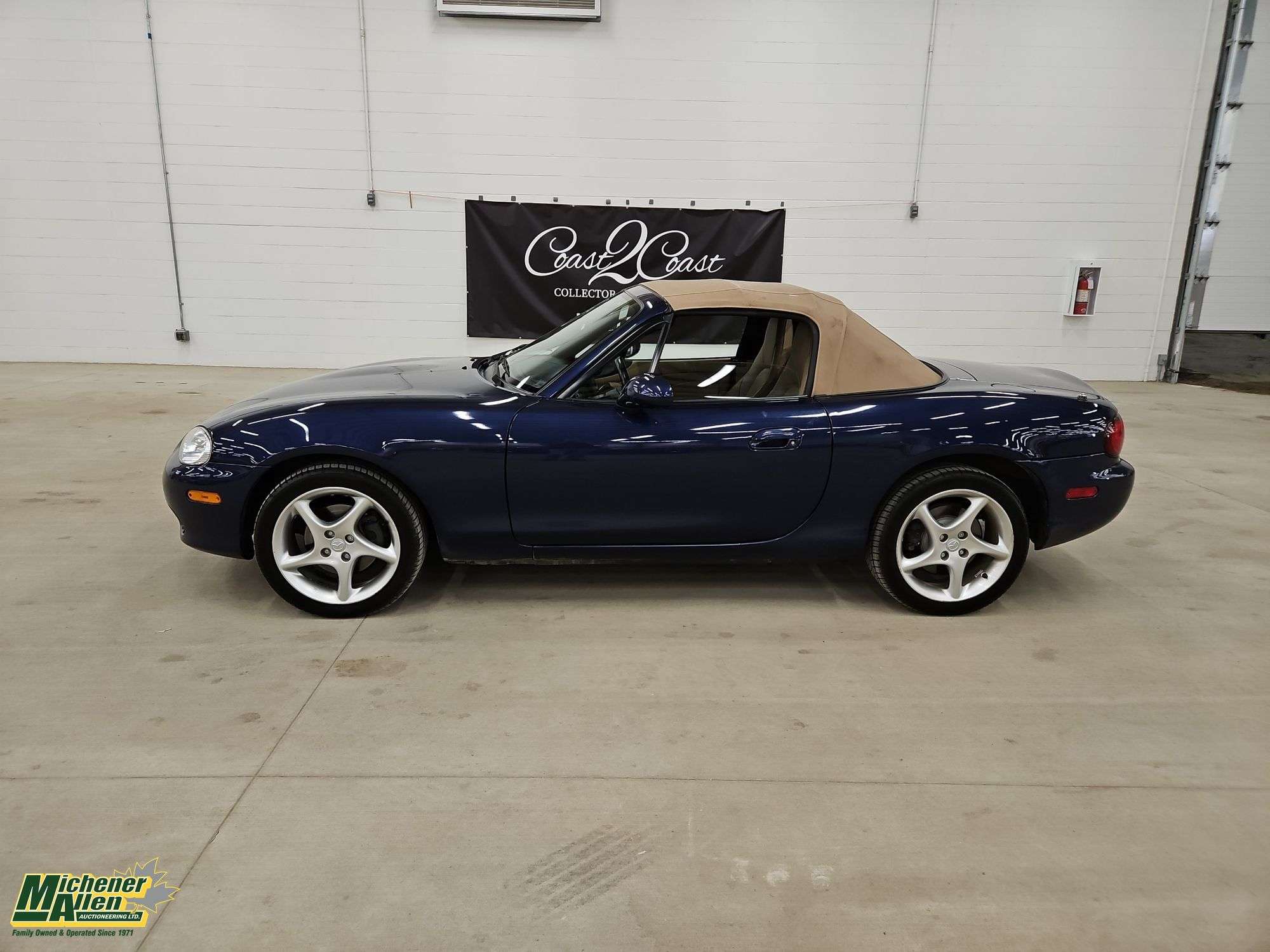 2001 Mazda MX-5 Miata Roadster - Michener Allen Auctioneering Ltd