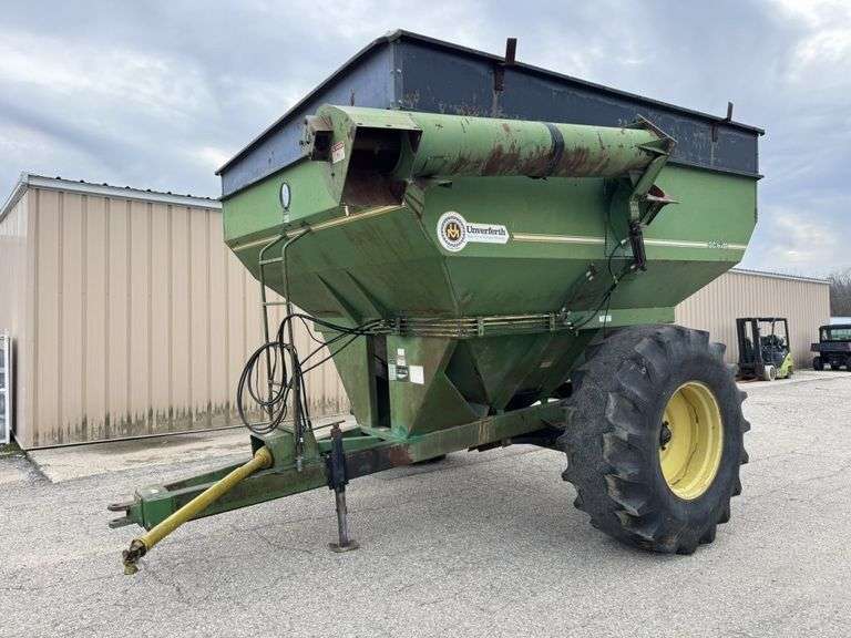 UNVERFERTH GC 6400 GRAIN CART