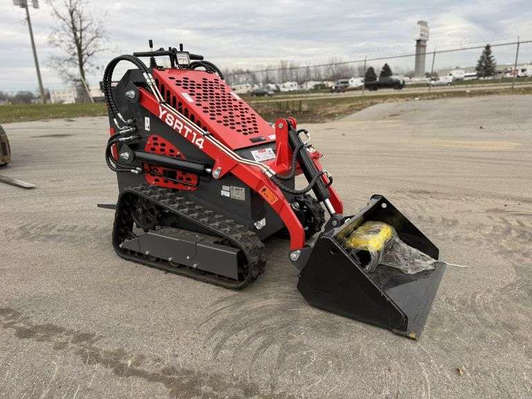 NEW AGT INDUSTRIAL YSRT14 MINI SKIDSTEER LOADER