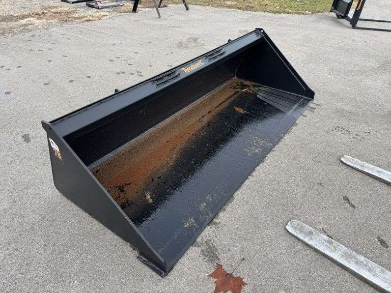 NEW TOMAHAWK SKID STEER BUCKET