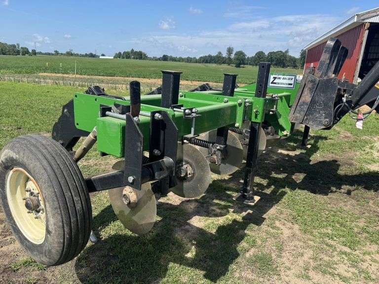 Unverferth Zone Builder 110 Ripper