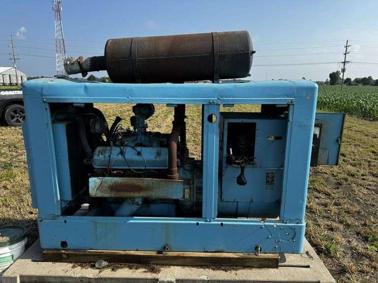 International Harvester Engine with Onan Generator