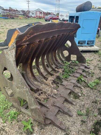 Skeleton Loader Bucket