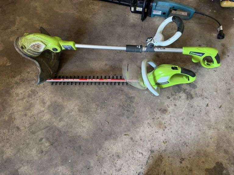 GREENWORKS ELECTRIC HEDGE TRIMMER & STRING TRIMMER