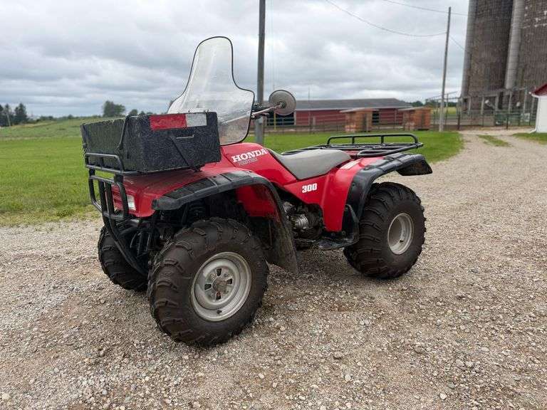 1997 Honda TRX 300 FourTrax Quad 4-Wheeler 1997 Honda TRX 300 ATV FourTrax 4-Wheeler