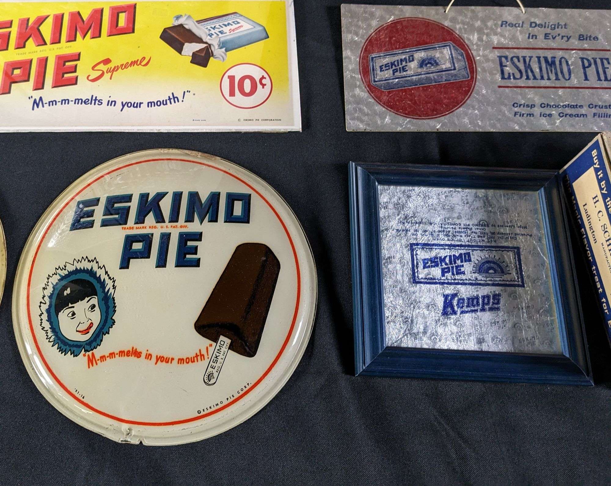COLLECTION OF ESKIMO PIE SIGNS AND ADVERTISING - Millers Auction Co., image size:2000x1590