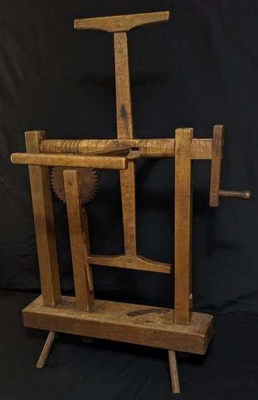 ANTIQUE MECHANICAL GEAR WOOD YARN WINDER