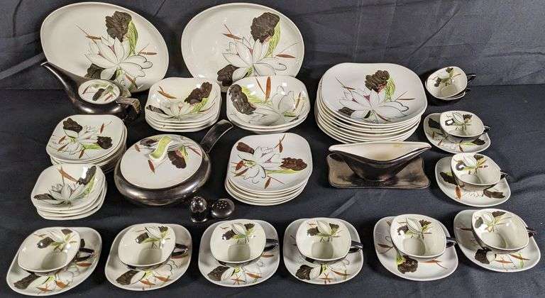 58 PCS RED WING POTTERY DINNERWARE BRONZE LOTUS MCM MID CENTURY MODERN