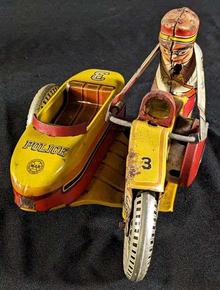 MARX TIN MOTORCYCLE & SIDE CAR POLICEMAN WIND UP TOY