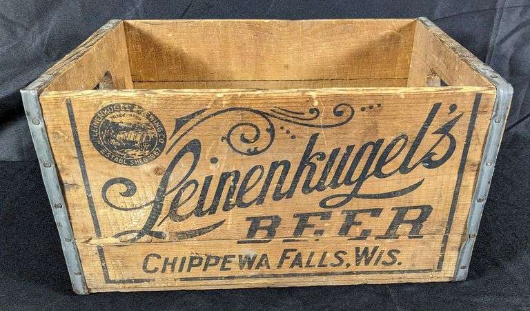 LEINENKUGELS BEER CRATE CASE CHIPPEWA FALLS WISCONSIN