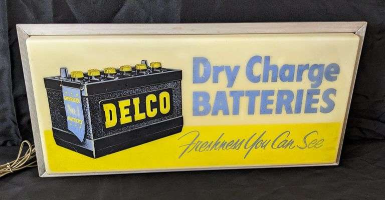 DELCO DRY CHARGE BATTERY LIGHTED SIGN