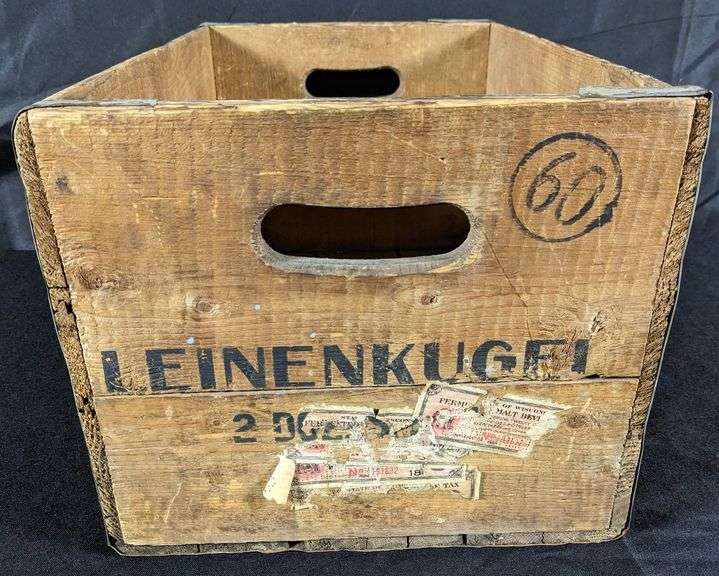 LEINENKUGELS BEER CRATE CASE CHIPPEWA FALLS WISCONSIN