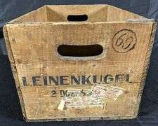 LEINENKUGELS BEER CRATE CASE CHIPPEWA FALLS WISCONSIN