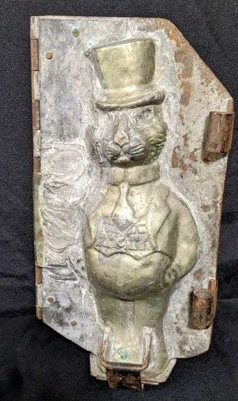 ANTIQUE CHOCOLATE MOLD EASTER BUNNY RABBIT WEARING CLOTHING
