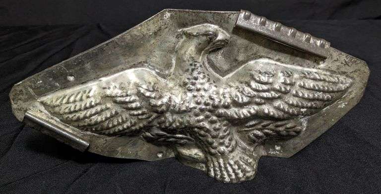 ANTIQUE CHOCOLATE MOLD "FEDERAL EAGLE" MADE IN USA