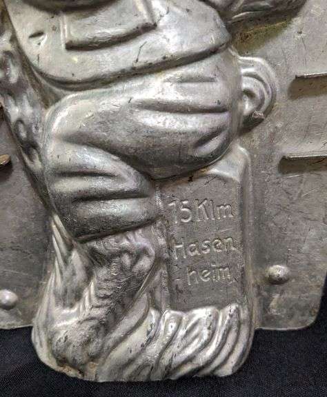 LARGE ANTIQUE CHOCOLATE MOLD EASTER BUNNY RABBIT