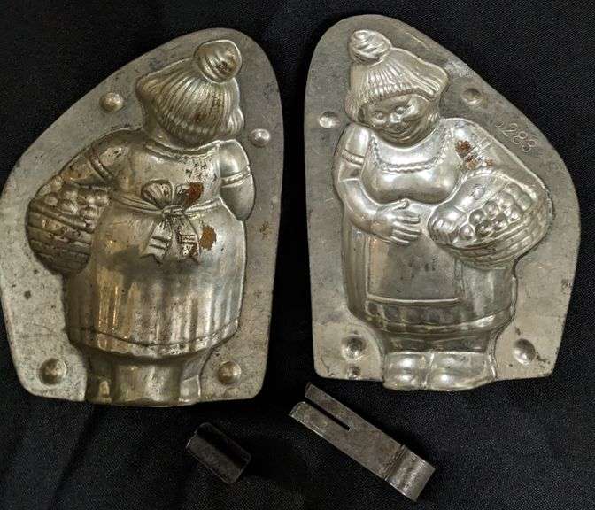 ANTIQUE CHOCOLATE MOLD PORTLY LADY WITH A BASKET OF BISCUITS