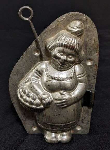 ANTIQUE CHOCOLATE MOLD PORTLY LADY WITH A BASKET OF BISCUITS