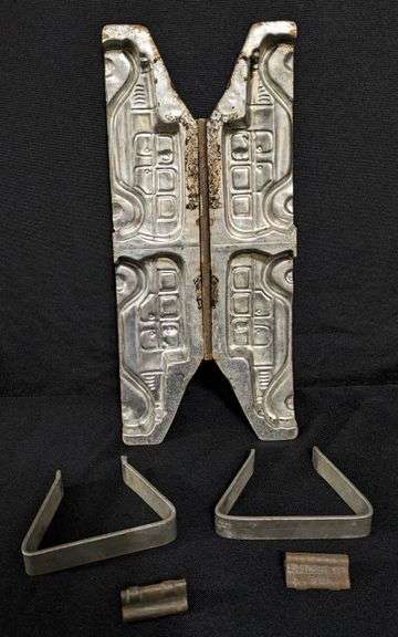 ANTIQUE CHOCOLATE MOLD 1920'S TOURING CARS