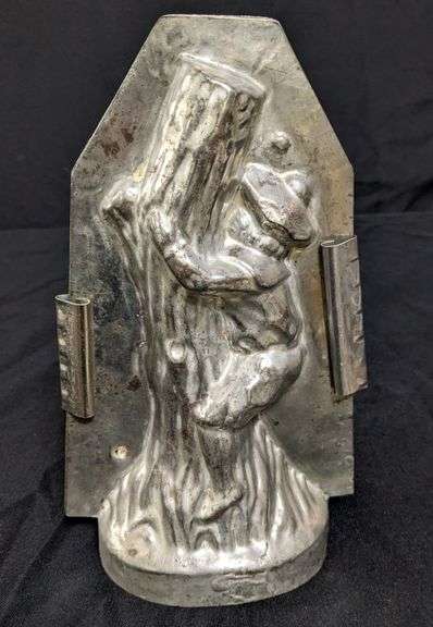 ANTIQUE CHOCOLATE MOLD YOUNG BOY CLIMBING TREE