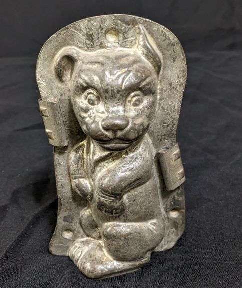 ANTIQUE CHOCOLATE MOLD CUTE LITTLE PUPPY DOG