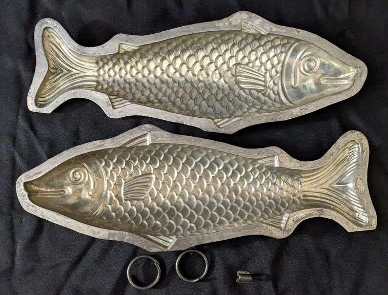 ANTIQUE CHOCOLATE MOLD CARP KOI FISH SHEEPSHEAD