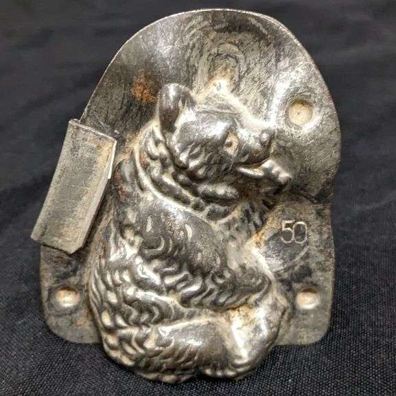 ANTIQUE CHOCOLATE MOLD JOLLY LOOKING BEAR ANTON REICHE DRESDEN