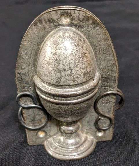 ANTIQUE CHOCOLATE MOLD EGG CUP ANTON RIECHE DRESDEN
