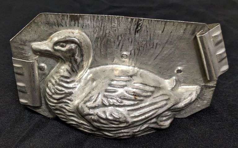 ANTIQUE CHOCOLATE MOLD DUCK WATERFOWL BIRD