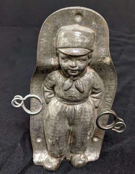ANTIQUE CHOCOLATE MOLD DUTCH BOY ANTON REICHE DRESDEN