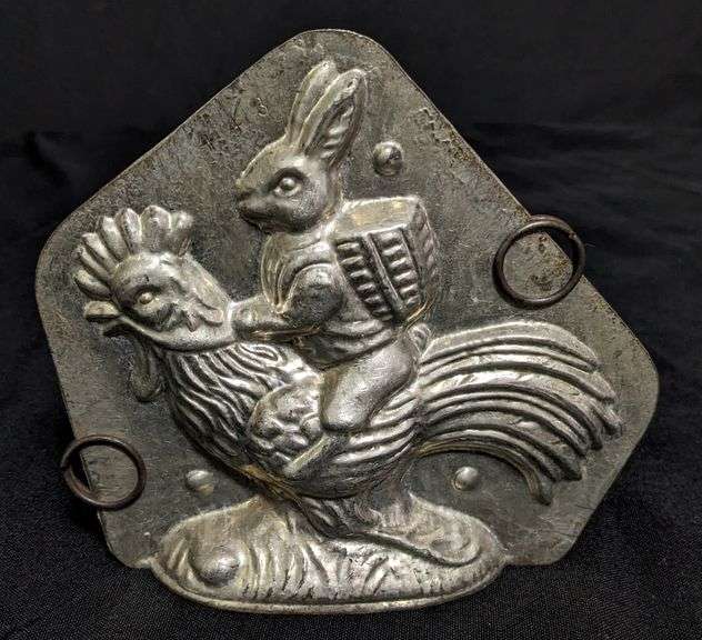 ANTIQUE CHOCOLATE MOLD EASTER BUNNY RABBIT RIDING CHICKEN ROOSTER