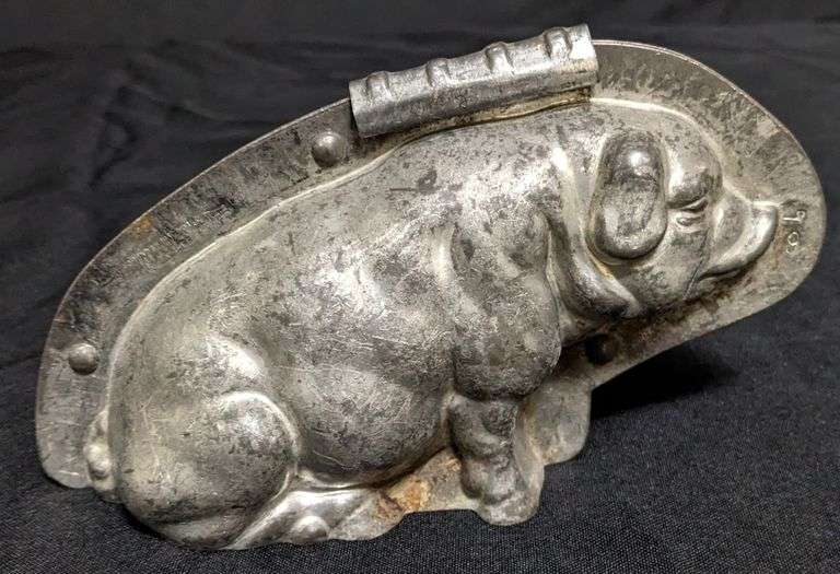 ANTIQUE CHOCOLATE MOLD CHUBBY PIG HOG SWINE ANTON REICHE DRESDEN